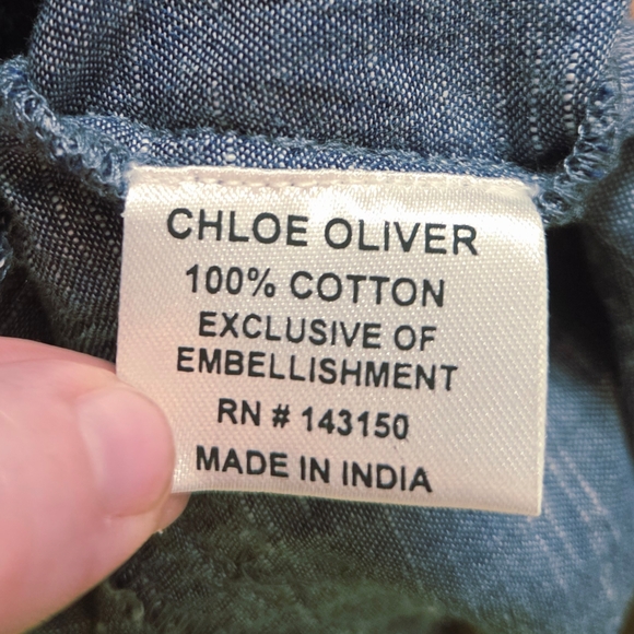 Embroidered Blue Sleeveless Top - Picture 10 of 10